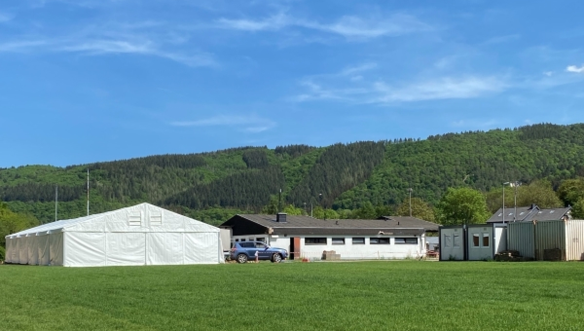 Es steht wieder ein DJK- Zelt in Hönningen!